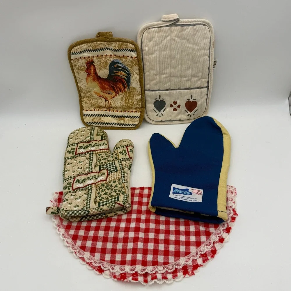 Vintage Farmhouse Kitchen Lot Rooster Pot Holders Oven Mitts Gingham Cloth 5pc